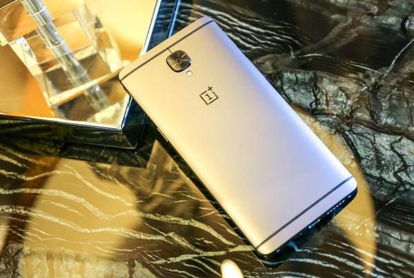 高通骁龙821手机,这时候买最便宜