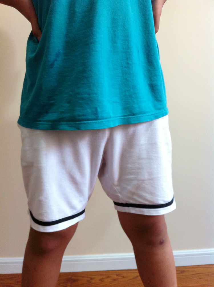 宽松舒适                 男女童 白色针织短裤  学生配校服运动裤