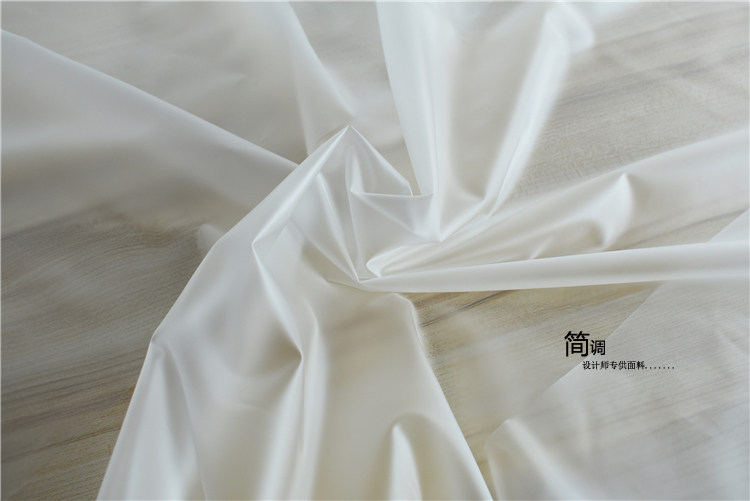 02mm半透明tpu布料磨砂雾面薄膜风雨衣包袋防水设计服装面料pvc