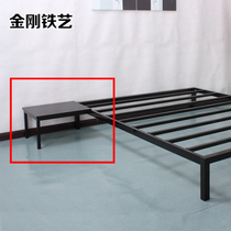 Non-independent bedside table A few wrought iron beds at the head of the bed Supporting steel wood bedside A few simple furniture tables Wrought iron bed cabinets