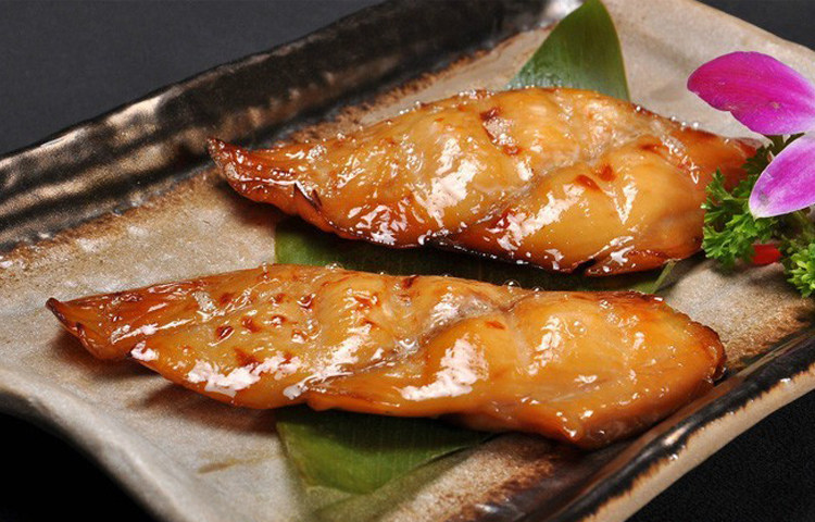 马鲛鱼片干温州特产自晒微咸鱼干中段大鲅鱼干咸鱼片海产干货500g