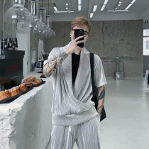 Love to wear a bunch of three homes Folds Fabric Short Sleeve Cardiovert Suit Mens Net Red Ins Casual Broadlegged Pants Handsome set of damp