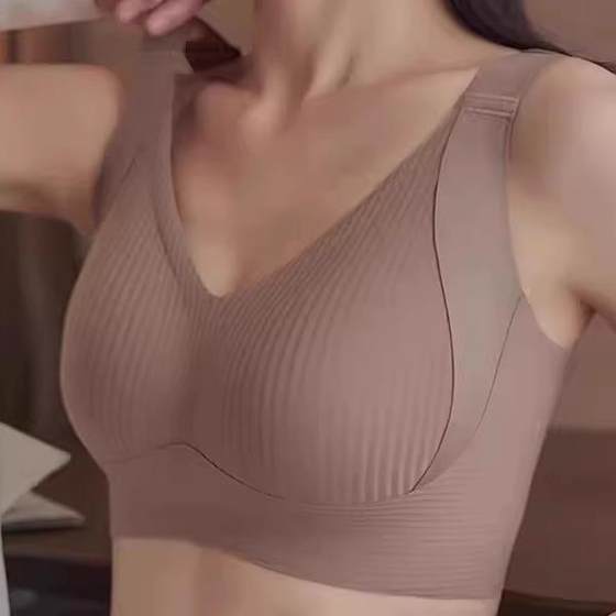 Adjusting underwear female big breasts showing small essay anti -sagging large size without trace Parallel auxiliary milk ladies bra
Adjusting underwear female big breasts showing small essay anti -sagging large size without trace Parallel auxiliary milk ladies bra