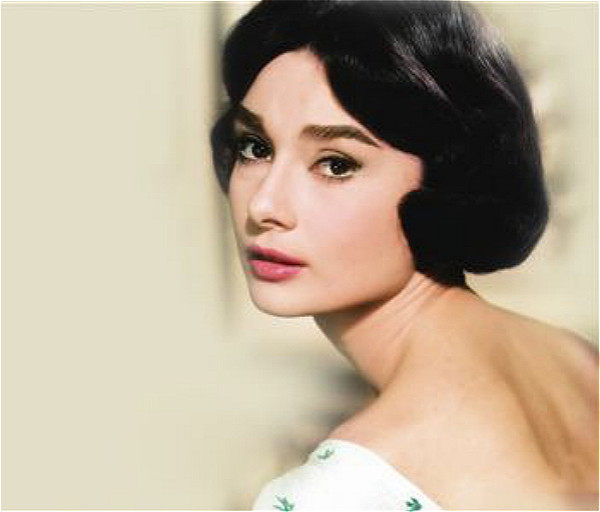 来一发50年代复古妆容?