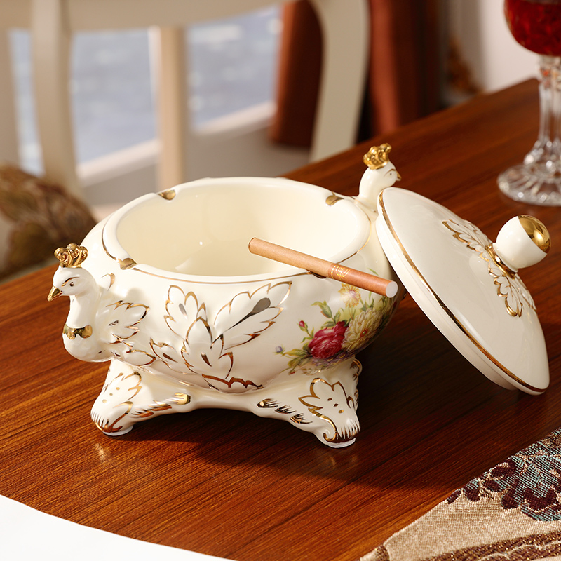 Wind cover the ashtray European - style key-2 luxury individuality creative practical ceramic peacock sitting room tea table decoration furnishing articles