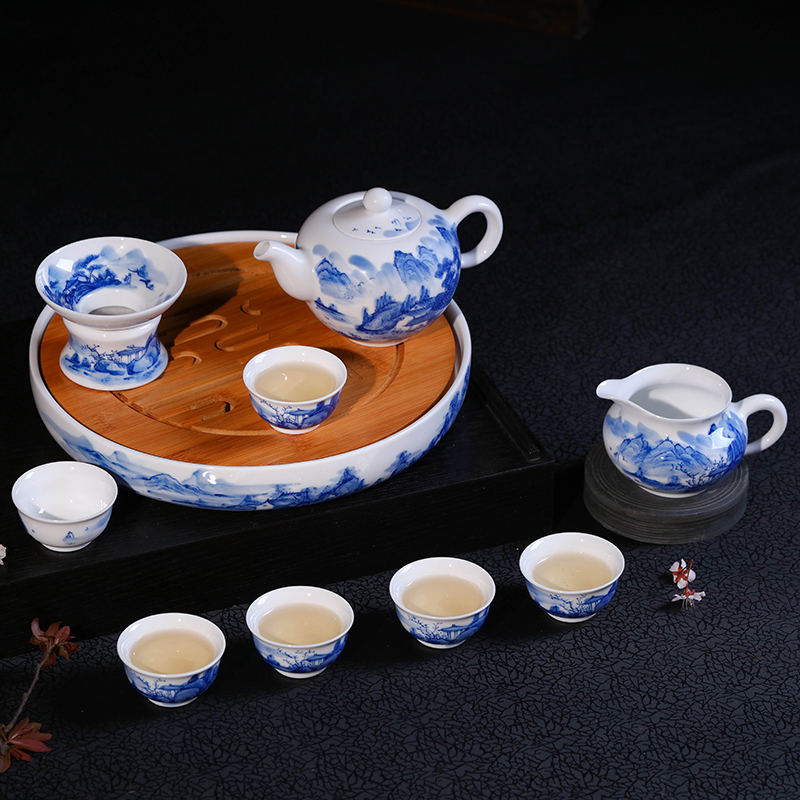 Folk artists hand - made the scenery of a complete set of blue and white porcelain tea set the visitor jingdezhen ceramic company in the home of tea set