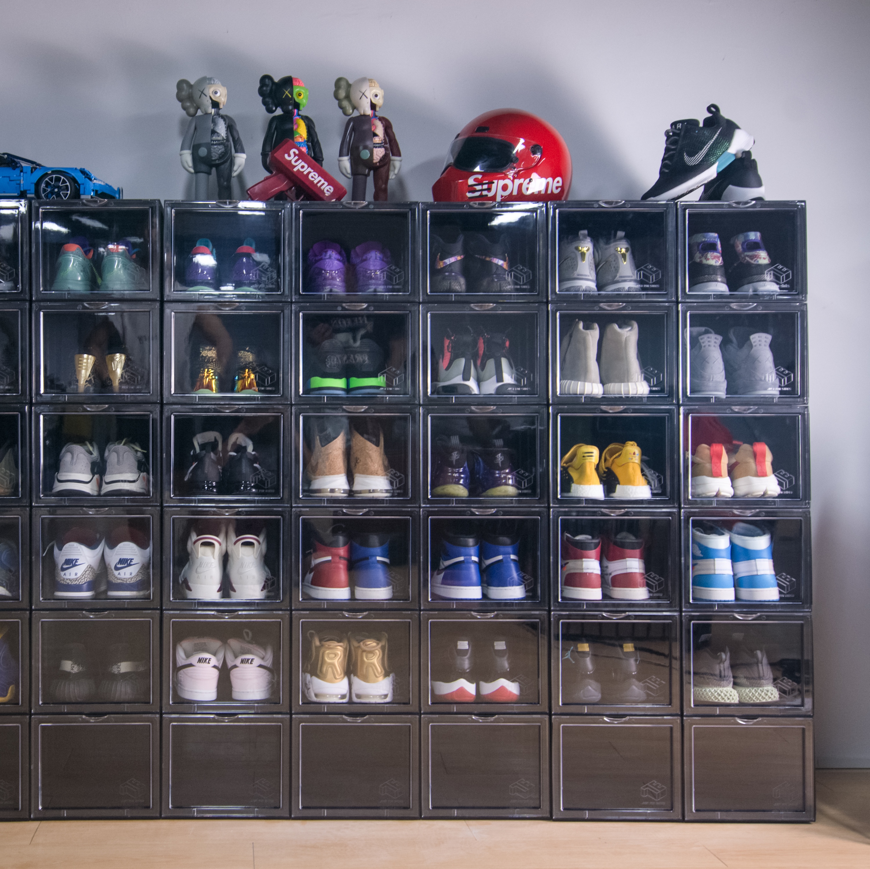red ant sneaker storage box aj basketball shoe collection shoe box display shoe cabinet high-end sneaker collection shoe wall moisture-proof