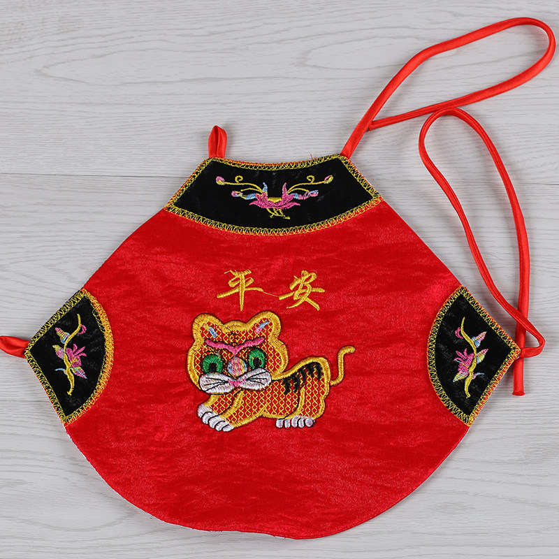 福娃 宝宝肚兜婴儿周岁满百 红色老虎肚兜绣花肚兜周岁婴儿装
