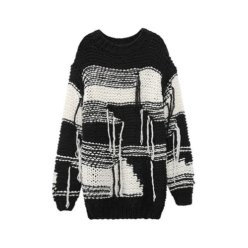 核桃家 慵懒宽松粗棒针黑白拼色流苏须须中长款针织毛衣女_7折现价140
