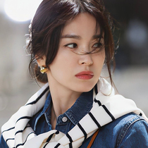 Song Huijo Tongan earrings 2021 New wave metal ball earrings South Korean qi and light extravagant East gate ear button