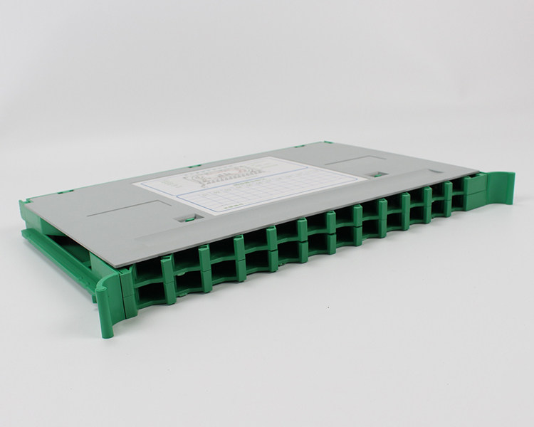 24芯一体化托盘光钎熔纤odf光纤缆交接箱配线架柜盒12芯束状尾纤