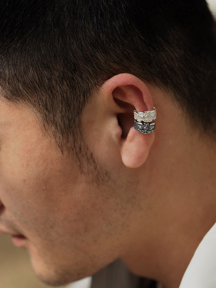 Mengke Sterling Silver Ear Bone 클립 귀 피어싱 남성과 여성 기질이없는 싱글 피어싱 천막 동물 얼굴 레트로 트렌디 한 남자 귀 클립 스터드 오리지널 Mengke Sterling Silver Ear Bone 클립 귀 피어싱 남성과 여성 기질이없는 싱글 피어싱 천막 동물 얼굴 레트로 트렌디 한 남자 귀 클립 스터드 오리지널