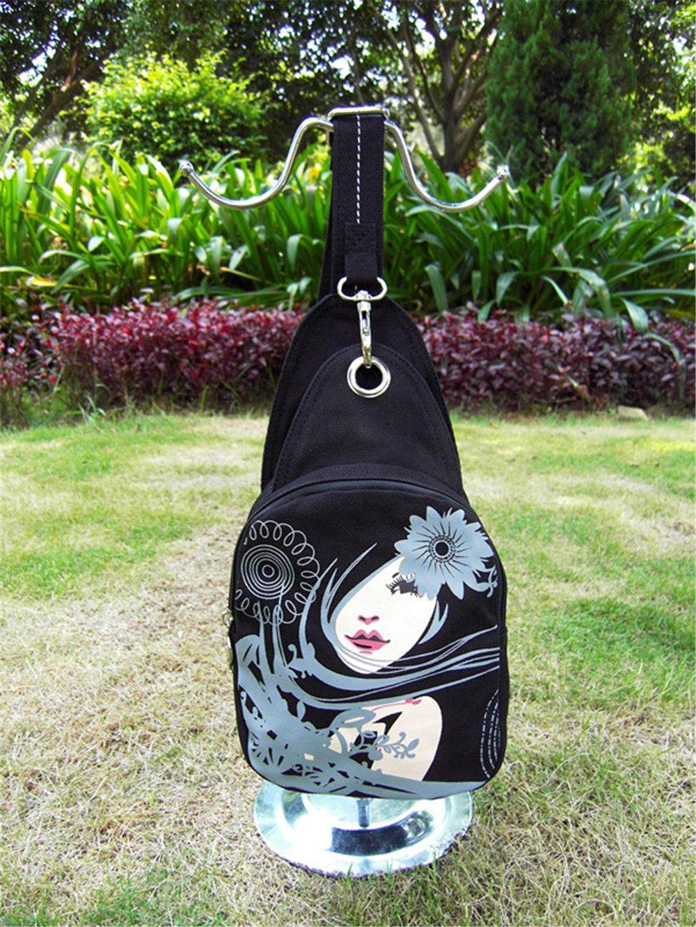 黑眼睛正品旋之舞胸包帆布女包韩流潮公主包清新可爱小包特价包邮_7折