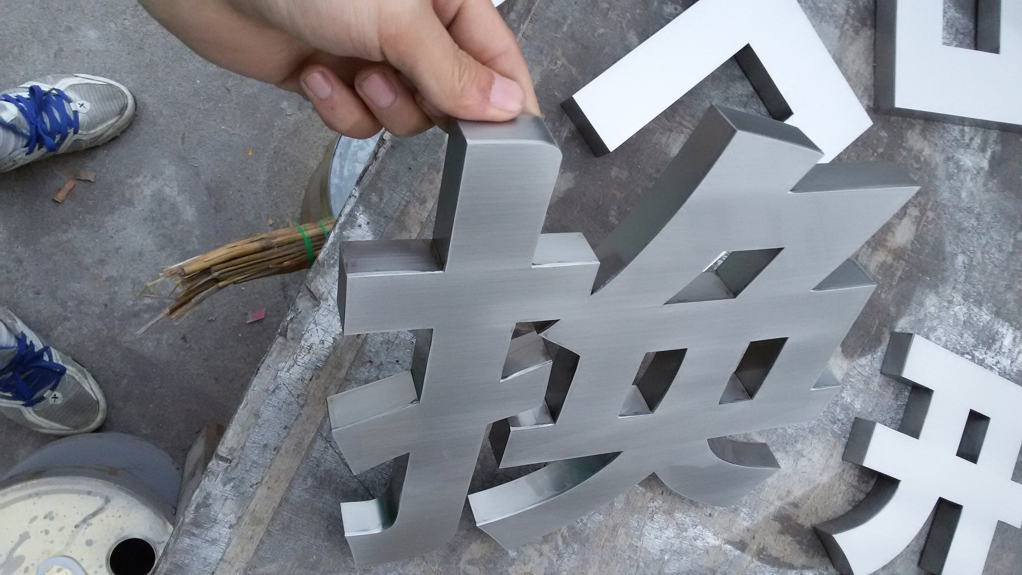 不锈钢字 拉丝不锈钢字 定做精品不锈钢字制作钛金字树脂字发光字