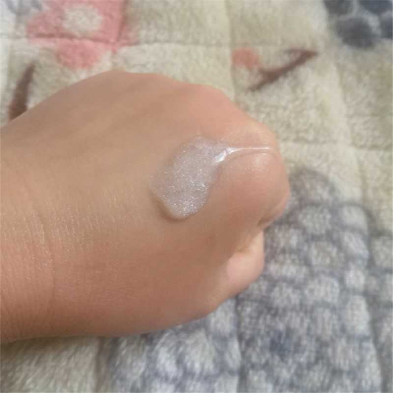 溶解痘痘肌,轻熟肌选择薇诺娜修复精华液