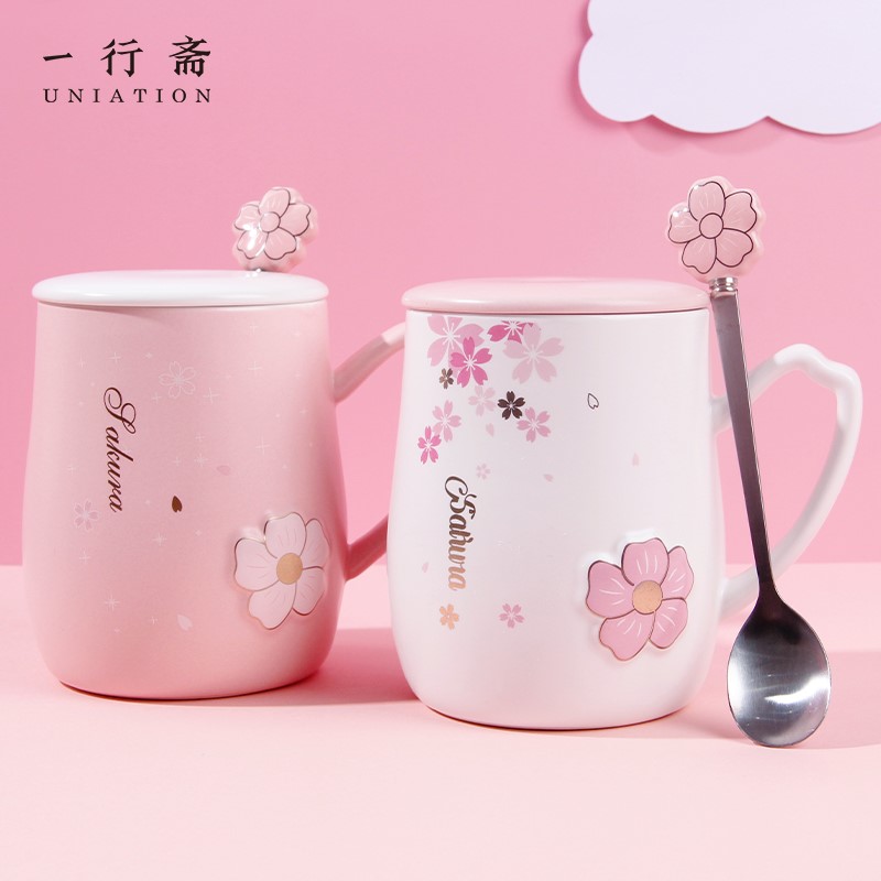 Japanese creative cherry blossom put ceramic cups with cover teaspoons of heat - resistant glass home office girl relief mugs