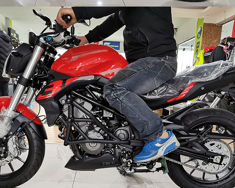 贝纳利黄龙600/300 改装保险杠bj bn302s蓝宝龙竞技杠防摔前护杠