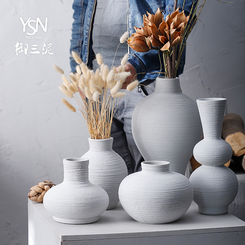 The Northern Japanese ceramic vases, dried flower flower Chinese zen sitting room place small pure and fresh and contracted flower implement restoring ancient ways