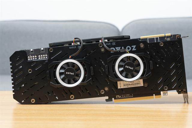 索泰rtx 至尊plus oc评测