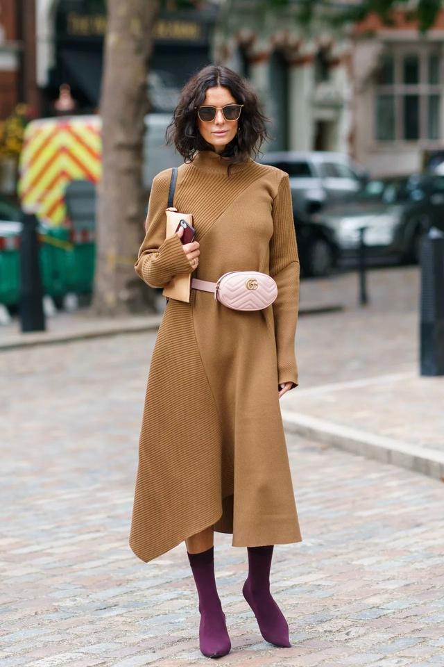 虽然h型身材的女生身材较为匀称,基本上穿针织裙没什么难度,各种罩