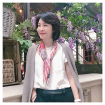 I am Capricorn collar dirty good partner French diamond small scarf Feminine temperament wild anti-wrinkle scarf 8 days