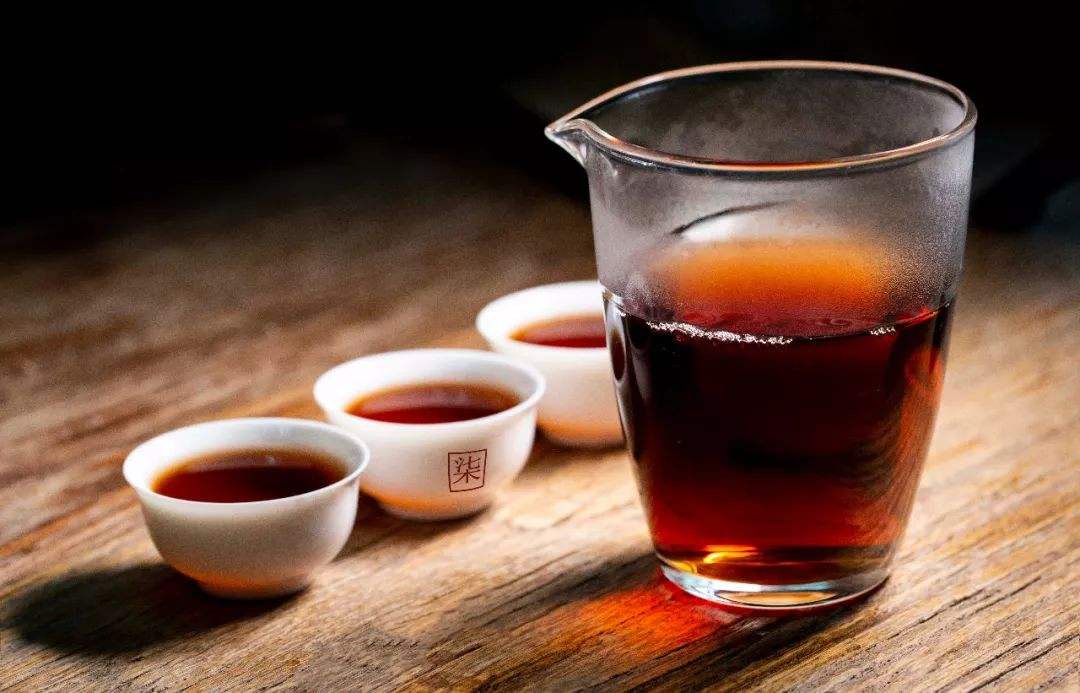 爱打扮(www.idaban.cn)，带你直击普洱茶的七大益处！1