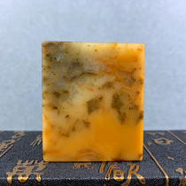 Northeast Tian Huang seal seal plain stone chapter Dong Zi chapter knife feel good stone fine D-451 seal cutting good product