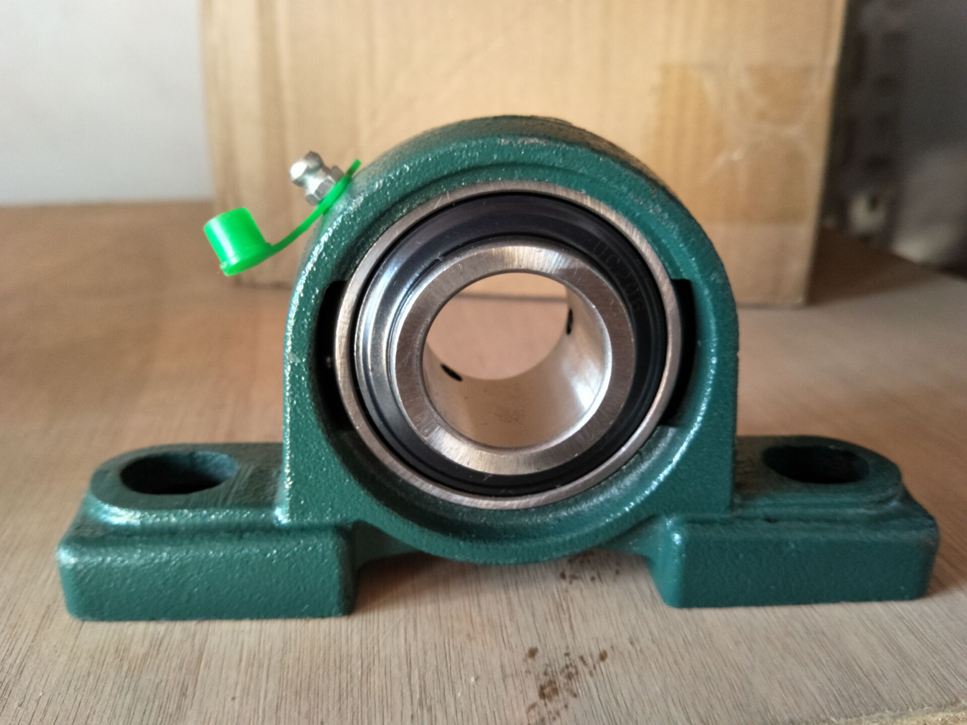 外球面带立式座轴承 ucp203 p204 p205 p206 p207 p208 p209