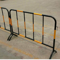Municipal Construction Thickened Galvanized Iron Horse Guard Rail Isolation Bar Sidewalk Highway Yellow Black Iron Horse Fencing Traffic Facility