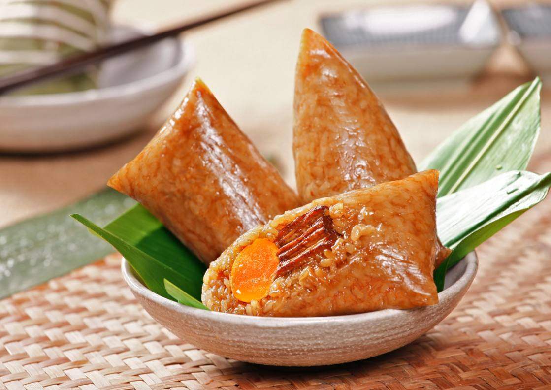 3,三珍斋 蛋黄鲜肉粽