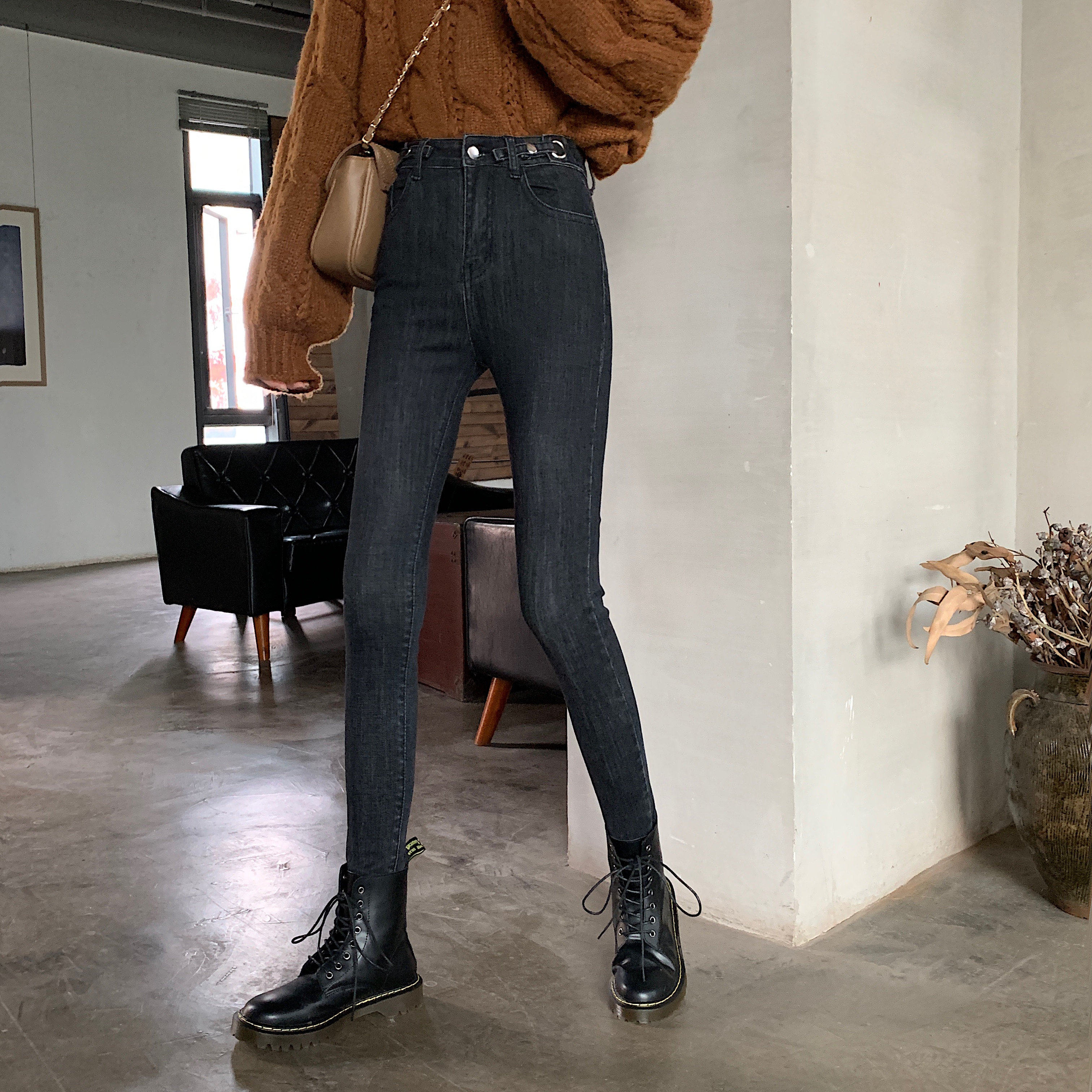 实拍实价 韩版烟灰色紧腿修身显瘦牛仔裤个性纽扣腰头