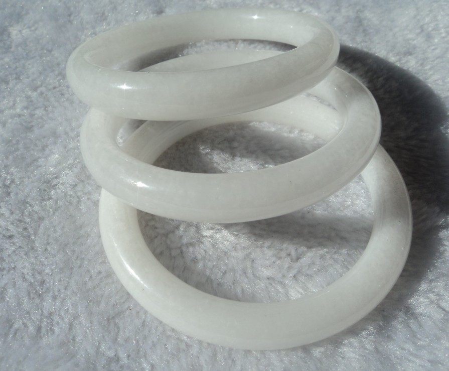 【天天特价】超细圆条窄版贵州翠手镯白玉手镯天然翡翠色玉镯子女