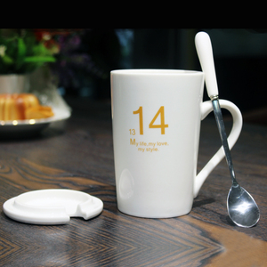 1314创意情侣杯子一对大容量陶瓷水杯带盖勺个性可爱马克杯咖啡杯