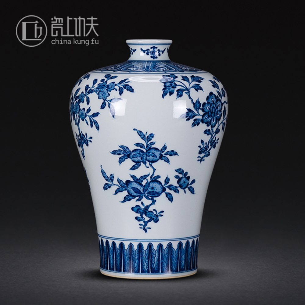 Jingdezhen blue and white porcelain vase sanduo mei blue and white porcelain bottle of new Chinese style living room furnishing articles antique porcelain restoring ancient ways