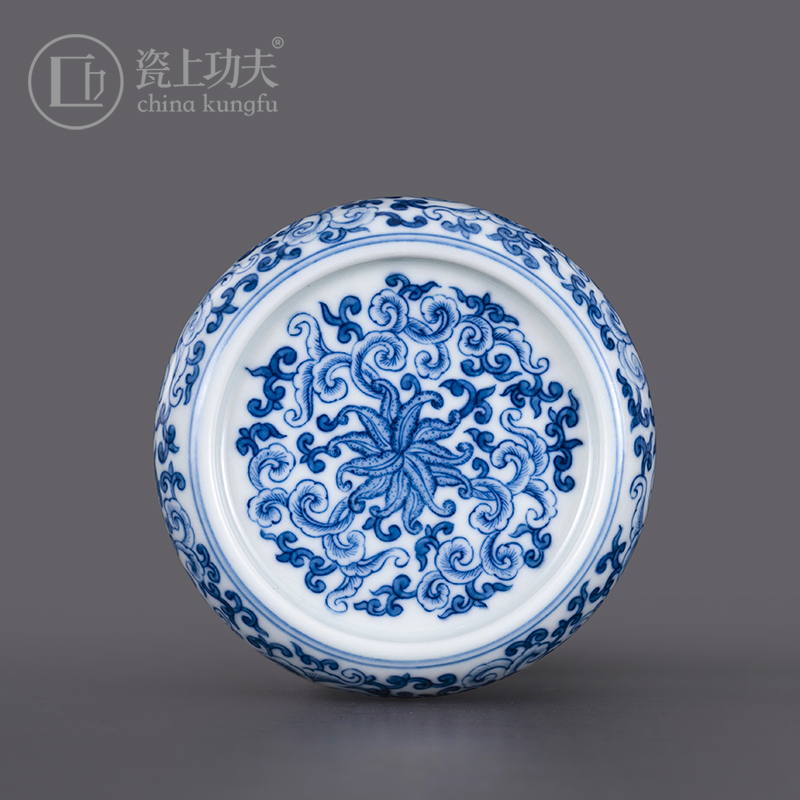 Blue - and - white porcelain on kung fu guy buy jingdezhen ceramic lid value tea accessories furnishing articles kung fu tea set