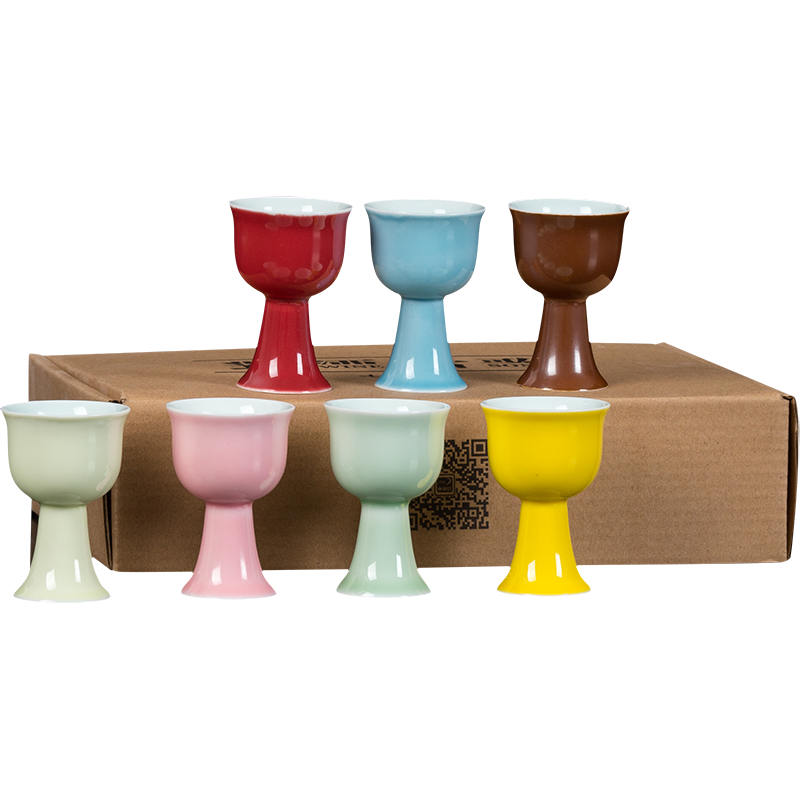 Jingdezhen ceramic cups a small handleless wine cup with a cup wine suit creative Chinese style restoring ancient ways is colorful liquor cup