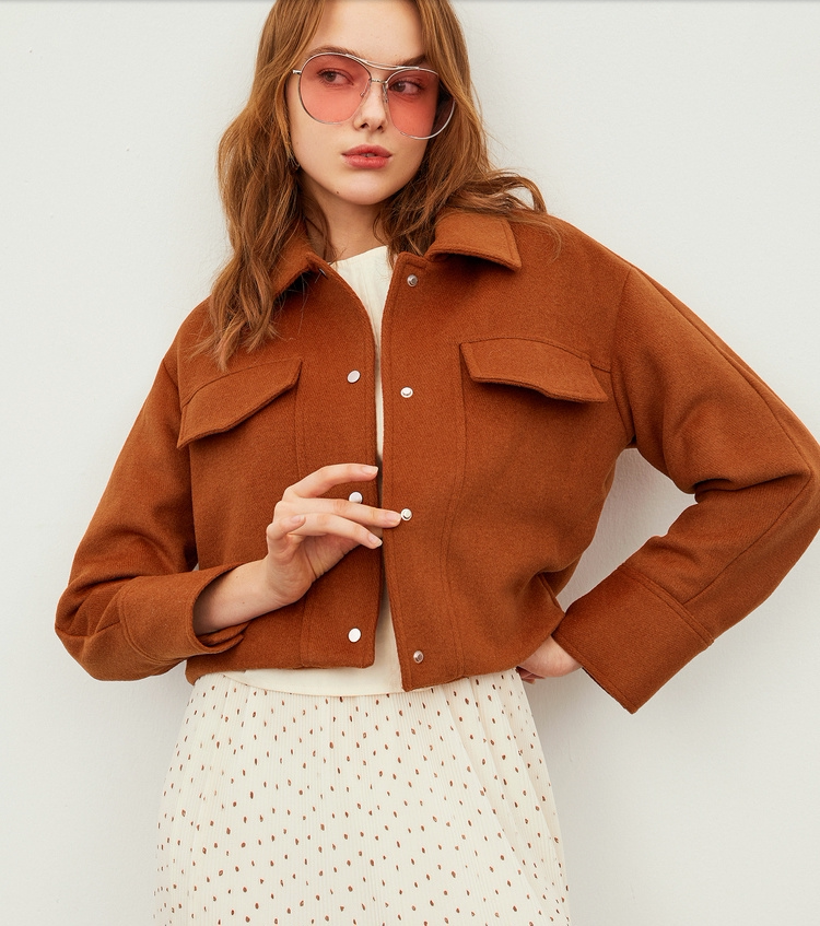 焦糖色穿搭攻略,从单品到配色一网打尽