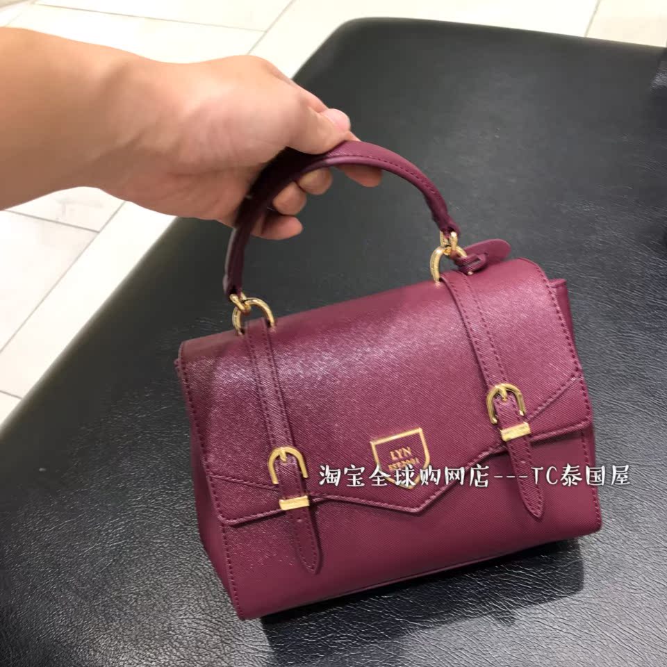 購買burberry吊牌剪嗎 泰國潮牌設計師品牌正品代購Lyn2020年秋冬女士郵差包單肩手提包 burberry吊牌