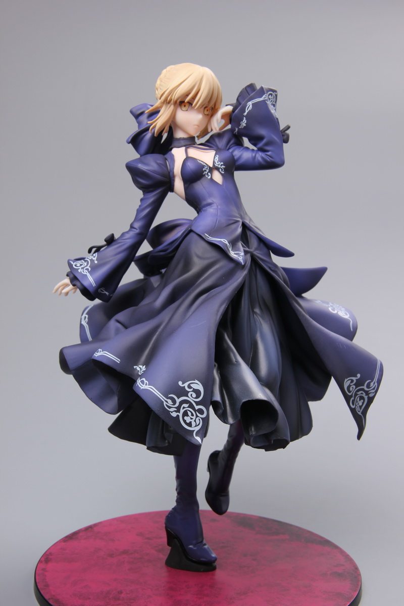 吾王saber黑化形态手办模型