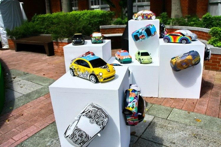 保时捷911石膏车模现货卡宴石膏汽车模型diy彩绘白坯4s店亲自活动