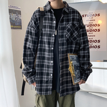 Black & White Plaid Shirt Male spring Autumn Lazy Classic couple Long sleeves Brief about 100 hitch Han version Personality Blouse Jacket