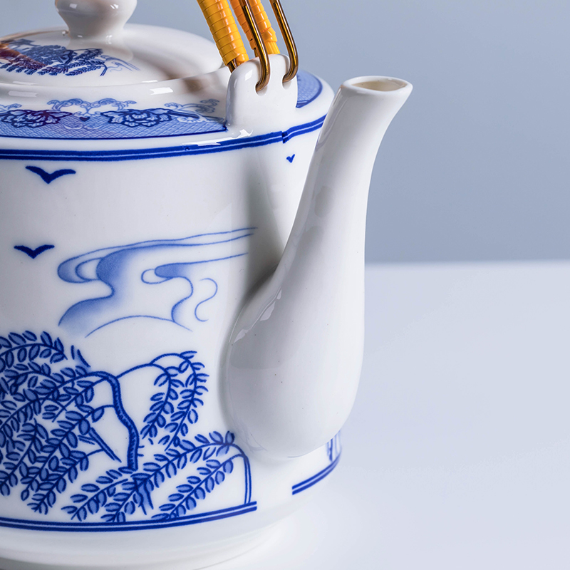 Cool blue and white porcelain kettle high - temperature ceramic teapot large - sized cold pot teapot porcelain household large capacity