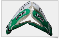 Goalkeeper gloves Football training game gloves Finger guard Goalkeeper clothing Dragon gate player finger guard gloves