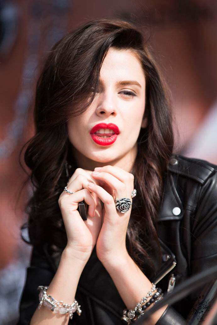 每个女人都要有支口红,随时迎接男人的吻