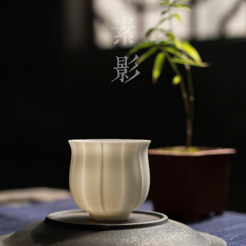 Qiao mu suet jade porcelain sample tea cup dehua white porcelain tea light manual kung fu tea set a single household tea cup