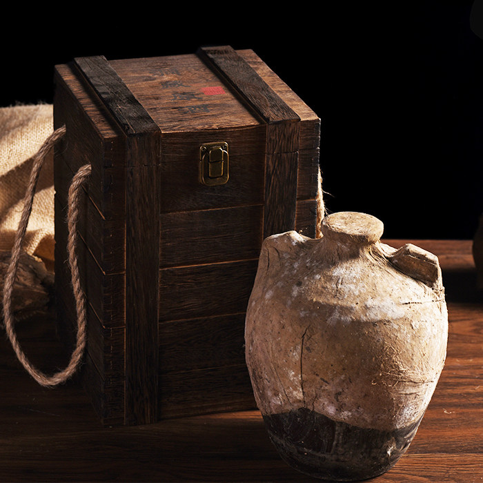 浓香型洞藏酒白酒十年洞藏自酿纯粮53度原酒收藏5斤木盒装