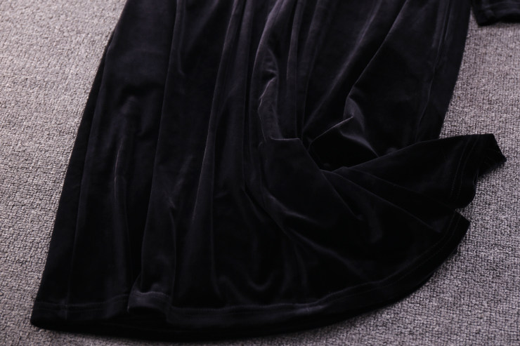 稀有,进口丝绒,气质翻倍!钉珠翻领纯色显瘦七分袖中长款连衣裙