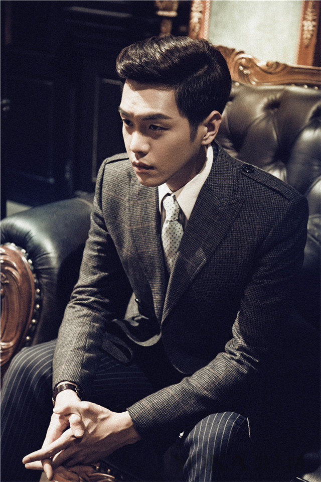 这哪是谍战片 分明在教如何穿西装撩妹