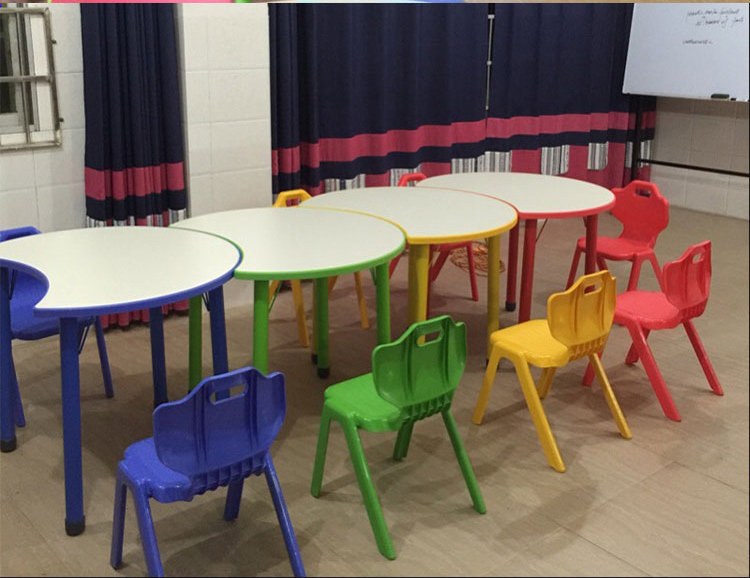 育才 幼儿园课桌椅 儿童学习桌椅 可拼式半圆形课桌高度可调节093