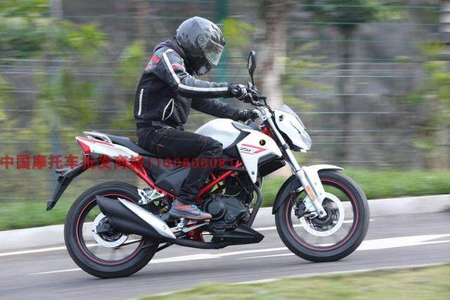 宗申z2 zs200-76 z1升级版电喷/国际六档 硬朗街跑地平线摩托车